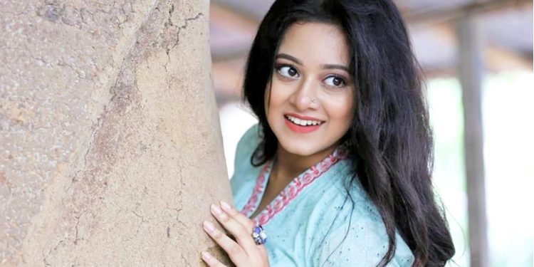 নায়িকা দীঘির প্রথম সিনেমা মুক্তির তারিখ ঘোষণা