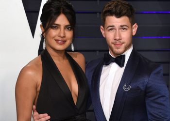 নিক-প্রিয়াঙ্কার বিবাহবিচ্ছেদ নিয়ে পরিচালকের ‘ভবিষ্যদ্বাণী’