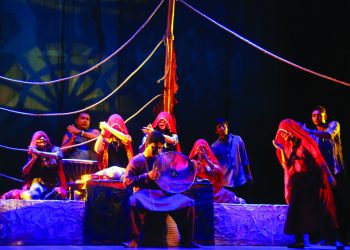 এবার মঞ্চের পর্দা উঠার অপেক্ষা…