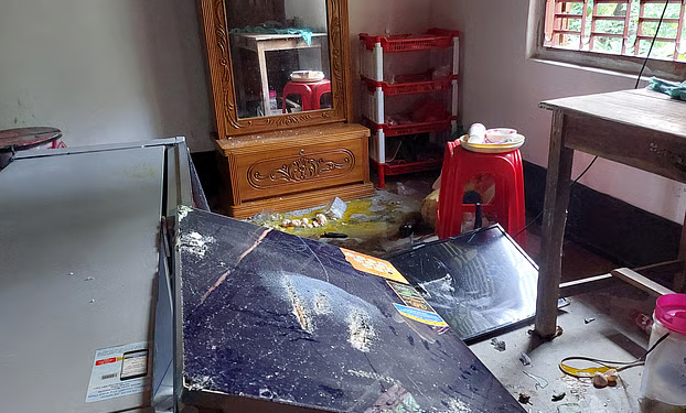 রাজশাহীতে বিএনপি নেতার বিরুদ্ধে ব্যবসায়ীর বাড়িতে ভাঙচুর, অগ্নিসংযোগের অভিযোগ