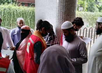 সকাল থেকেই বার্ন ইনস্টিটিউটে রক্তদাতাদের ঢল