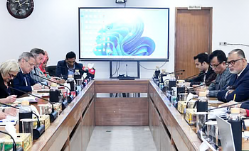 ট্রেড ইউনিয়ন করার শর্ত শিথিলসহ শ্রম অধিকারের ১১ দফার বাস্তবায়ন চায় যুক্তরাষ্ট্র