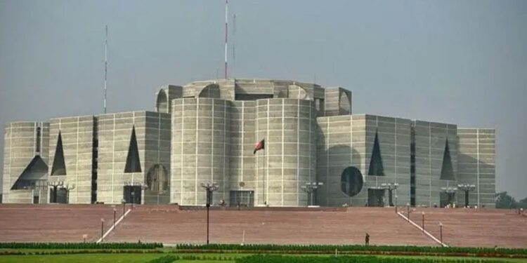 সংস্কার কমিশনগুলো যেসব বিষয়ে বড়সড় পরিবর্তনের কথা ভাবছে