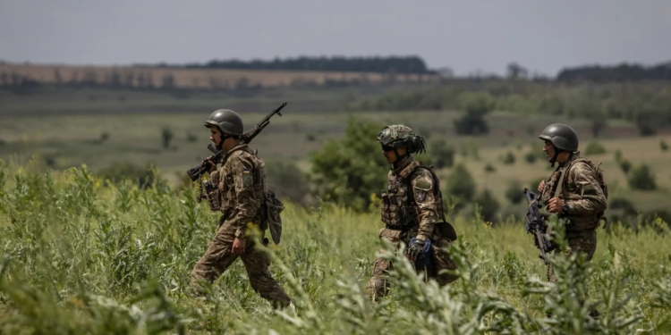দ্রুত গতিতে ইউক্রেনে অগ্রসর হচ্ছে রুশ বাহিনী