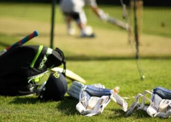 ৭ রানে অলআউট হয়ে বিব্রতকর বিশ্বরেকর্ড!