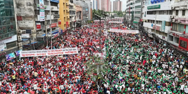 নয়াপল্টনে বিএনপির ‘তারুণ্যের সমাবেশ’ শুরু
