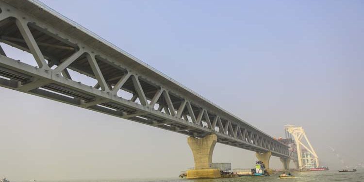 পদ্মা সেতু প্রকল্পে ব্যয় বেড়েছে তিন গুণ