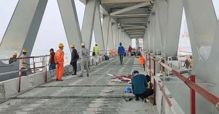 পদ্মা সেতুতে রেললাইন বসানোর কাজ শুরু