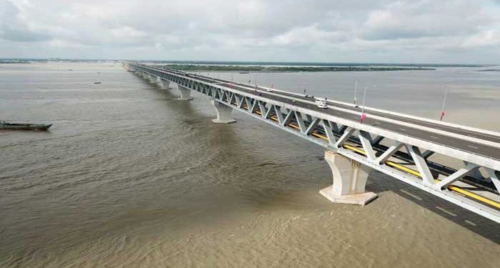 পদ্মা সেতুতে দ্বিতীয় দিনে প্রায় ২ কোটি টাকা টোল আদায়