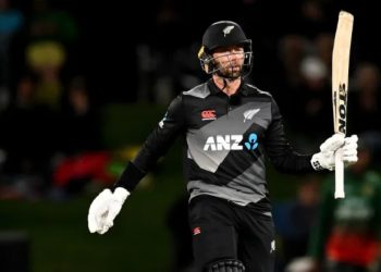 বাংলাদেশকে হারিয়ে জয়ে ফিরলো নিউজিল্যান্ড