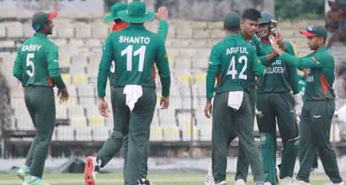 দক্ষিণ আফ্রিকাকে হারিয়ে ফের সমতা বাংলাদেশের