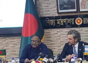আর্জেন্টিনাকে বাংলাদেশে তেলের কারখানা স্থাপনের আহ্বান