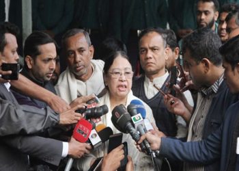 বাম হাত বেঁকে গেছে খালেদা জিয়ার,  উন্নত চিকিৎসা প্রয়োজন: সেলিমা