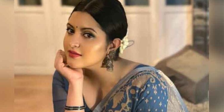 পাগল ছাড়া পাইলে যা করে: পরীমণি